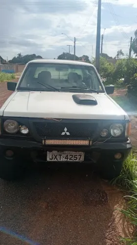 Mitsubishi L200 GL 2.5 4X4 CD Diesel 2006