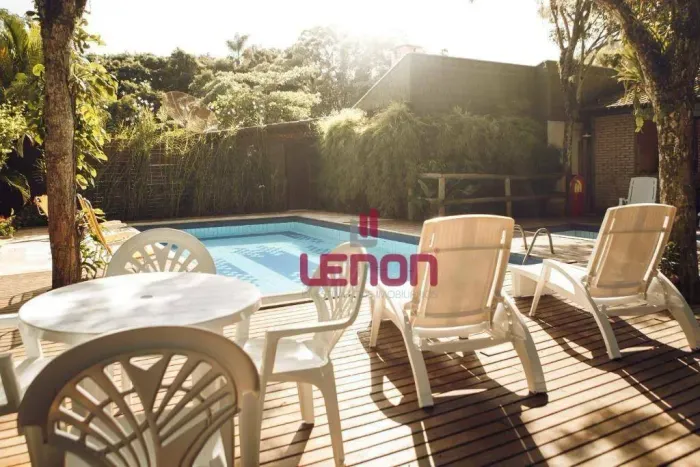 Pousada com 11 dormitórios à venda, 800 m² por R$ 8.100.000,00 - Zimbros - Bombinhas/SC