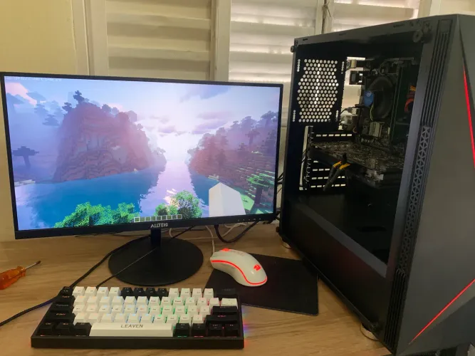 PC GAMER I3 9100f 16GB GTX 970 