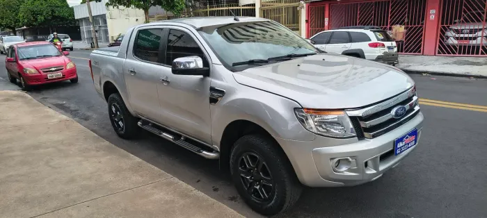 Ford Ranger XLT 3.2 20V 4X4 CD Diesel Aut. 2013