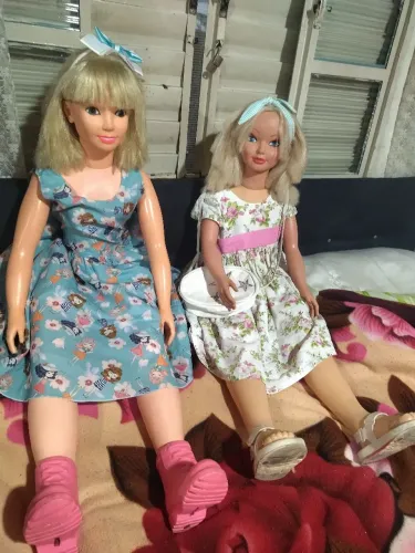 bonecas de 1 metro Eliana e barbara 250 cada 