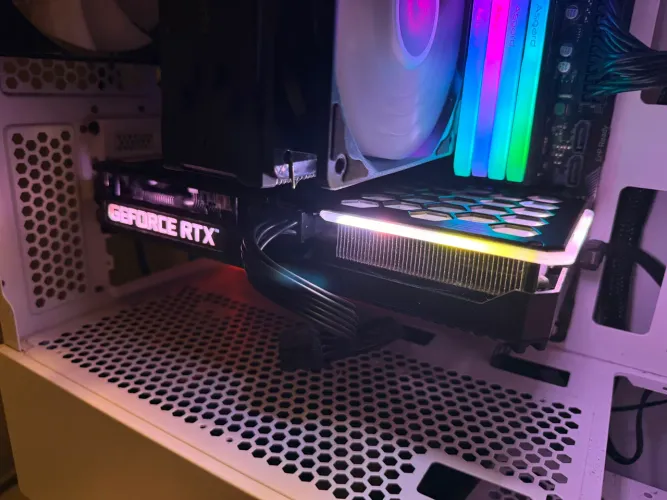 RTX 3060 Ti RGB - Gainward Ghost - Cartão até 12x