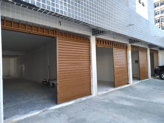 Loja disponível para locação - 32m² Descrição: Ótima oportunidade de negócio em uma locali