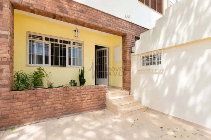 Casa na rua Rio Gande, próxima do Parque Ibirapuera e das faculdades ESPM e Belas Artes