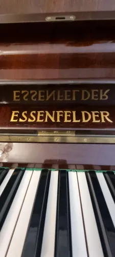Piano Essenfelder Edição Comemorativa