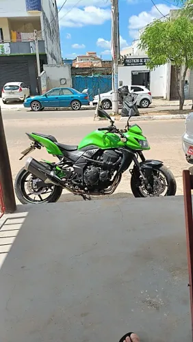 Kawasaki Z750 só pegar e rodar 