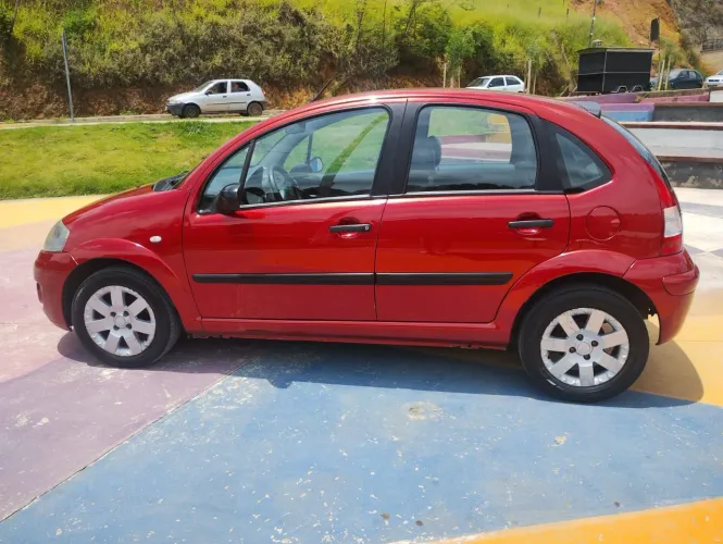 Citroen C3 GLX 1.4/ GLX Sonora 1.4 Flex 8V 5P 2012