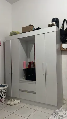 Guarda roupa