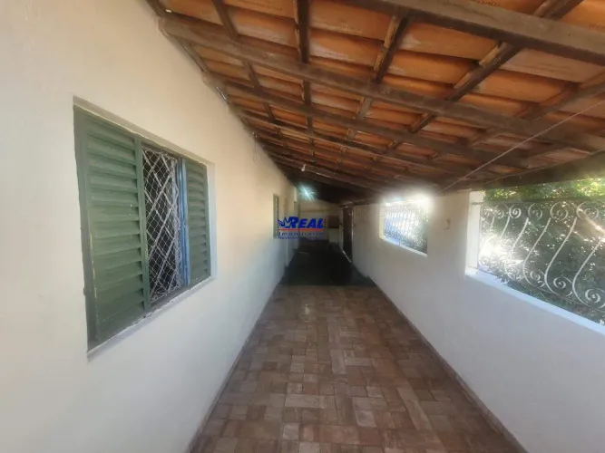 Casa para Aluguel em Belo Horizonte (Bairro Novo Santa Cecília) - 2 Quartos,