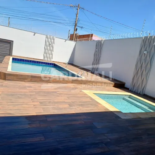 Área de lazer com excelente localização, próximo supermercados e comércios.