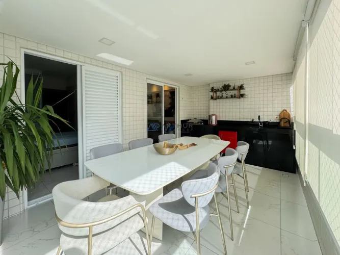 Apartamento à venda em Praia Grande na Vila Caiçara, 3 quartos, 2 suítes e 110m²