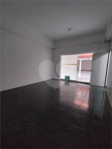 Prédio inteiro para locação em Vila carrão - SP