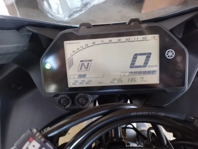 Yamaha R3 300