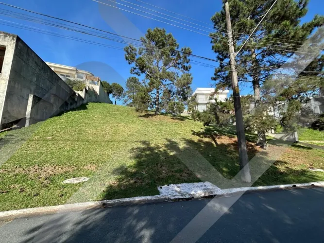 Terreno à Venda em Aldeia da Serra