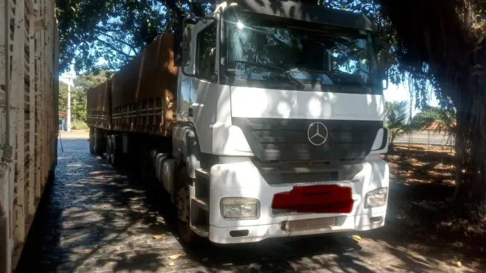 Cavalo carreta bitrem - Mercedes Axor2540 2008