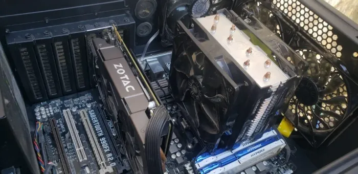 Pc Gamer amd completo  ASUS Sabertooth 990FX R2.0, 32gb Kingston HyperX Fu