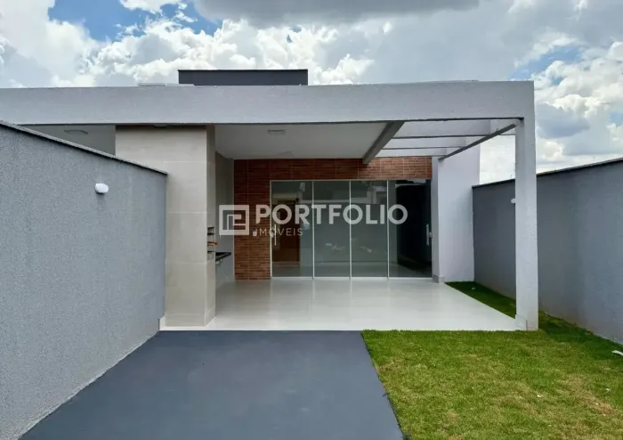 Casa à venda com 2 quartos, Jardim Veneza, Aparecida de Goiânia.