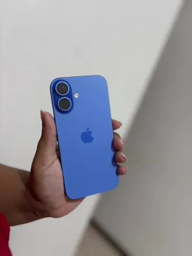 iPhone 16