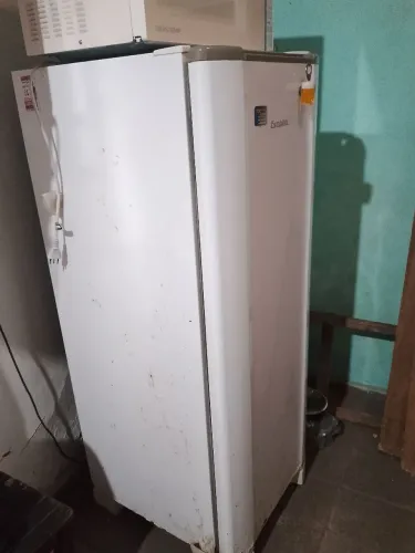 Geladeira Emaltec
