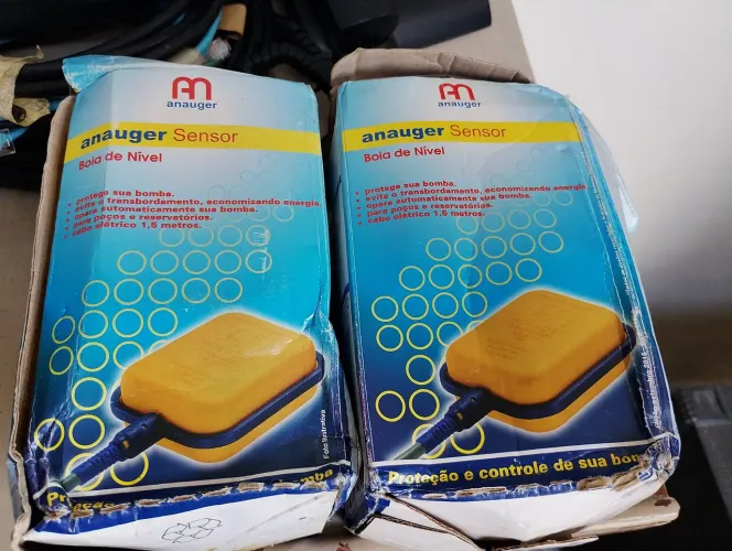 Vendo 2 boias de nível