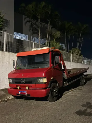 Vendo guincho plataforma com Mercedes-bens 914, 1995