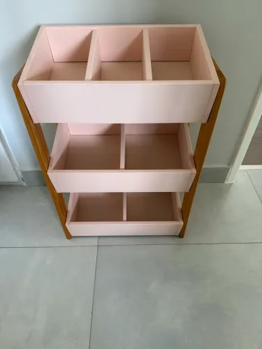 Estante Infantil cor rosa 