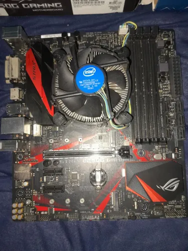 Kit placa mae asus b250g e processador intel i7 7700, memoria ram kingston ddr4 8gb