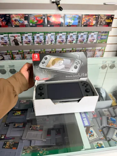 NINTENDO SWITCH EDIÇÃO POKEMON 