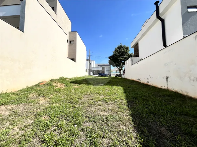 Terreno à venda com 250 m² de área total no condomínio Ibiti Reserva na cidade de Sorocaba