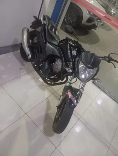 Vendo uma CB 300 $ 6500