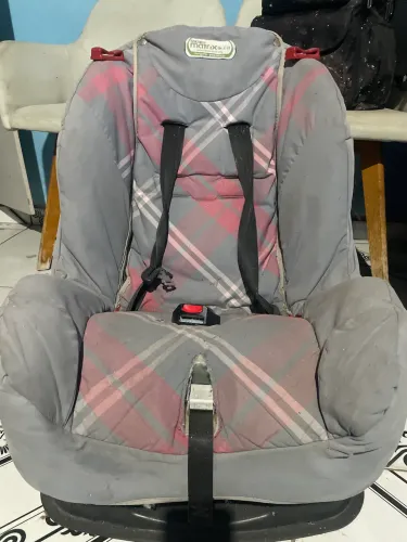 Cadeirinha para automóvel infantil