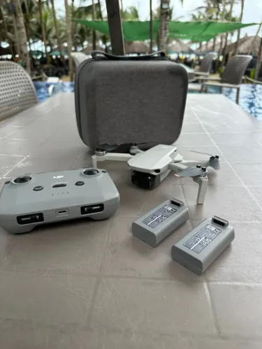 Drone Dji Mini 4k Combo com 2 Baterias + Hub + Maleta + Alça