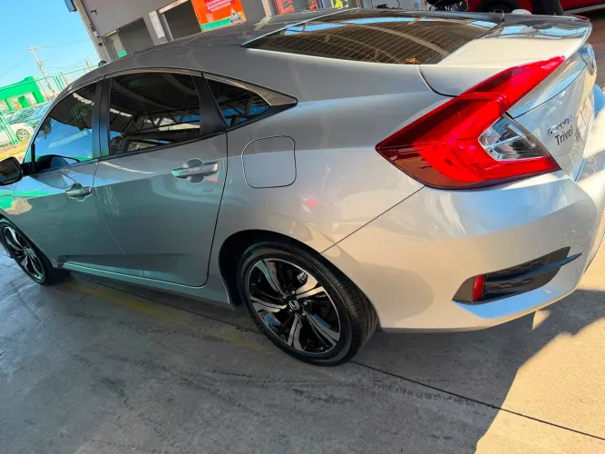 Honda Civic Sedan EXL 2.0 Flex 16V Aut.4p 2017