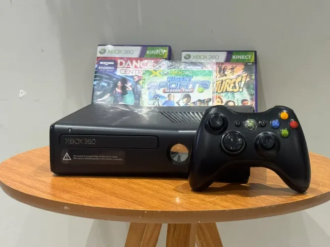 Xbox 360 (usado) com kinect+controle e 20 jogos