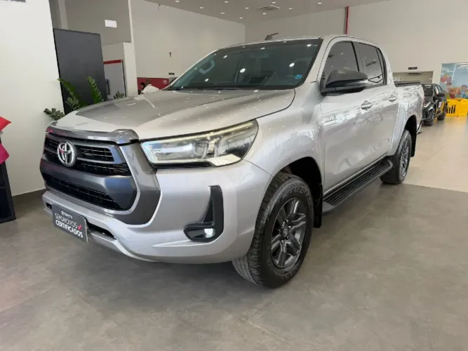 Toyota Hilux CD SR 4X4 2.8 TDI Diesel Aut. 2024