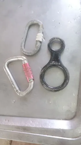 Kite rapel para serviço ou escalada.