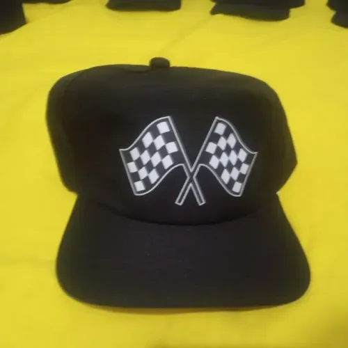 Boné Bandeirinha Lembrancinha Tema Carros kit com 10 bonés Aniversário Tema Carros