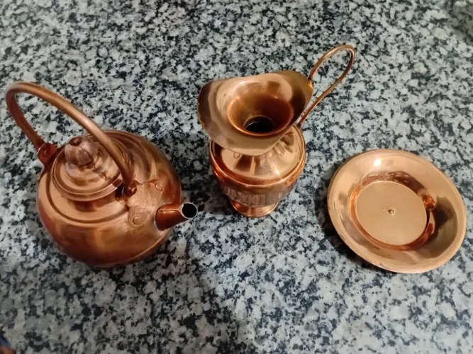 Peças decorativas em cobre Leão Dourado