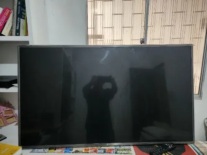 Smart TV LED 50" UHD 4K LG 50UN8000PSD (Não Funciona-Parou de funcionar hoje)