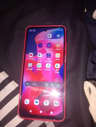 vendo este celular 