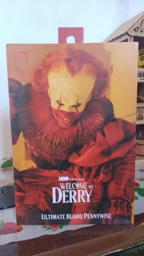 IT: Welcome to Derry - Ultimate Blood Pennywise 7" original