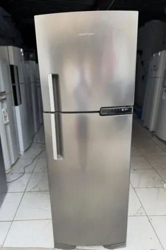 Geladeira Brastemp inox 389L Frost Free funcionando perfeitamente