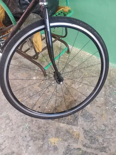 Roda dianteira Shimano aro 700 20Furos