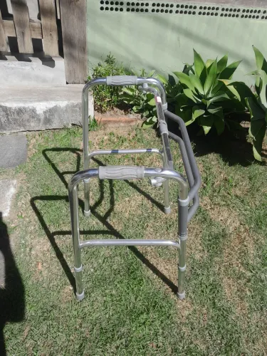 ANDADOR IDOSO INOX