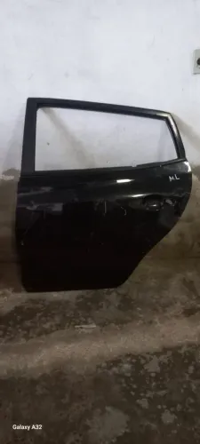 Vendo porta traseira esquerda yaris hatch!