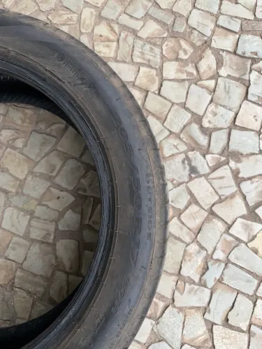 Pneu com 2.000km rodado vulcanizado