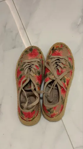 Tênis Feminino Florido 