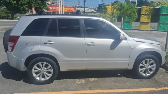 Suzuki Grand Vitara 2.0 16V 4x2/4x4 5P Mec. 2013