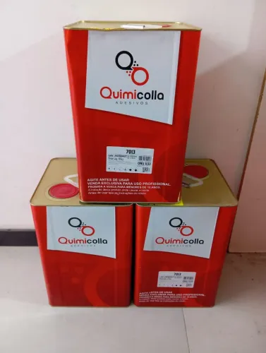 Cola de contato 550 cada lata
