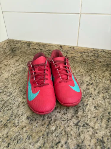 Chuteira Nike 39/40